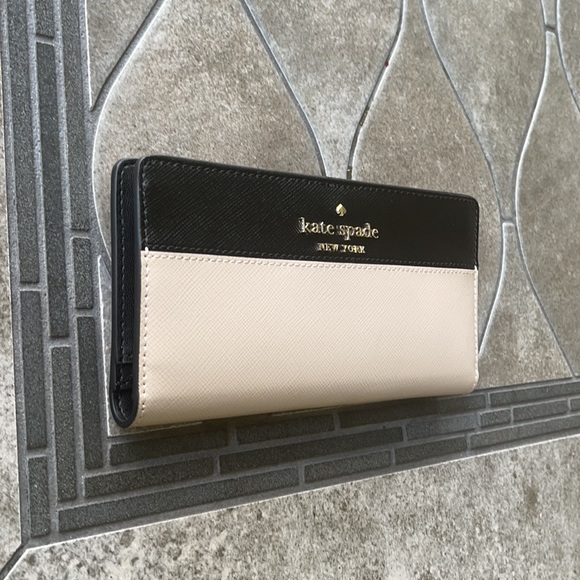 Kate Spade Staci Colorblock Large Slim Bifold Wallet - Picture 2 of 16